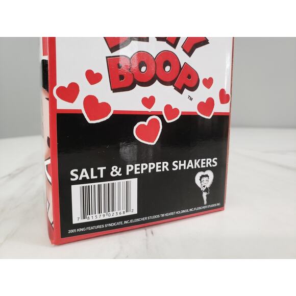 Betty‎ Boop Glass Salt and Pepper Shaker Set Metal Tops 2005 Vintage Pinup - Picture 3 of 3